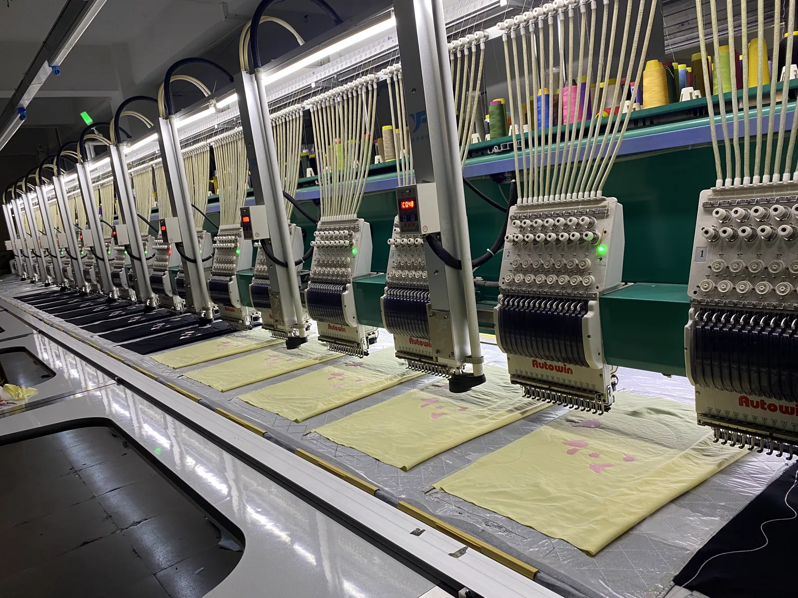 Multi-head embroidery machines in the Jinshengyuan embroidery factory